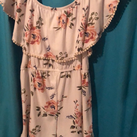 Romper - Picture 3 of 4